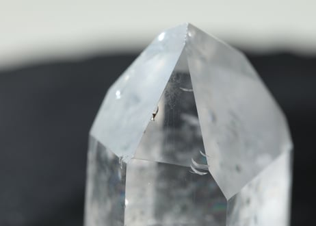 【天使との対話】トカンティンス産 虹入りクリアクォーツ インクルージョン ポイント