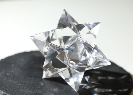 【神秘のシグナル】特大 ガネッシュヒマール産 水晶 アステロイド