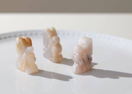 【悟りのシッディ入り】チェリーブロッサムアゲート 小さな精霊