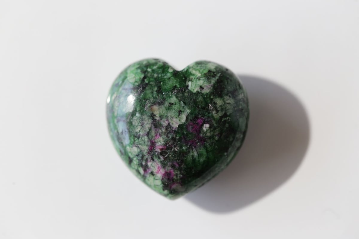 癒しのオルゴナイト❤️ルビーインゾイサイト＋モリオンのハート型♡