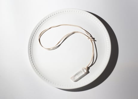 クリアクォーツ こどもまもり long（茶紐・ベージュ紐）※クーポン使用不可