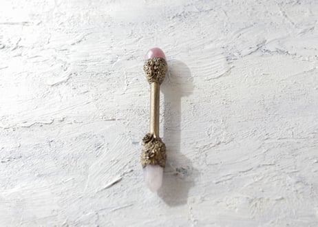 【J.U.rinne】〈Juriの妖精からのリーディングメッセージ付き〉パープルローズクォーツとルナローズのプットと薔薇のワンド