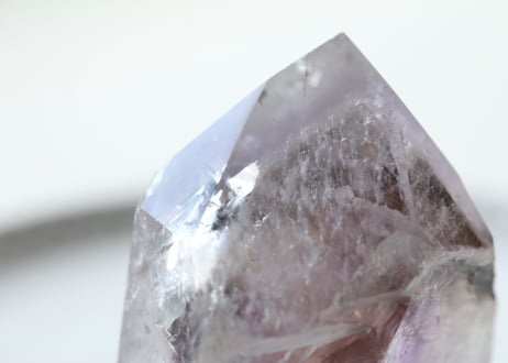 【悠久の時と共に】虹入り トリコロール水晶 スーパーファントム