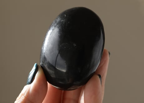 【静かに癒す】ブラックトルマリン 握り石
