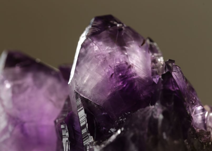 ブラジルリオ・グランデ・ド・スール産アメジストドゥルージー Rio Grande do Sul sector amethyst：ブラジル リオグランデ・ド