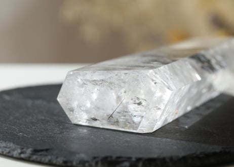 ハイクオリティ　虹入り レムリアンシード 磨き ルチル入り【家を守る】
