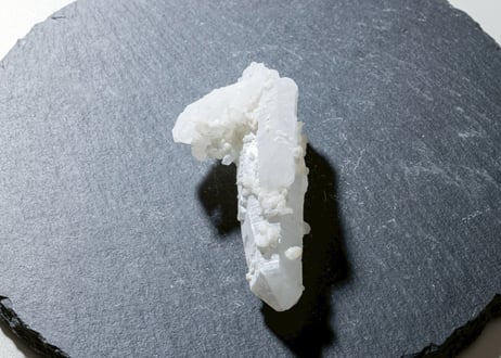 【静寂にひらく叡智】カルサイトオンクォーツ