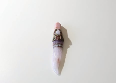 葉月ゆうによる技封入❣️【超越した幸運/良いカルマ/フロー】〈リメイク〉アメジスト＆アゲートの羽根とピンクオパールのバラのワンド ※イベントクーポン使用不可