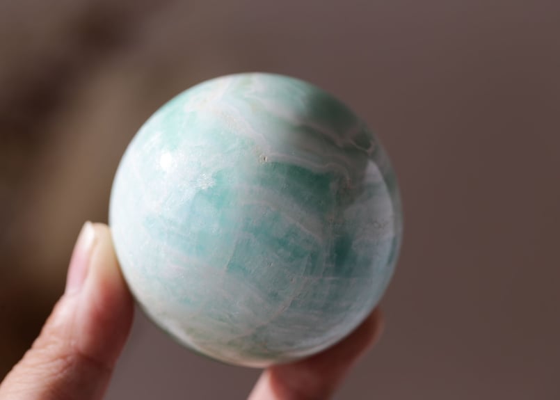 水の星】カリビアン カルサイト スフィア | Y.S.Y24