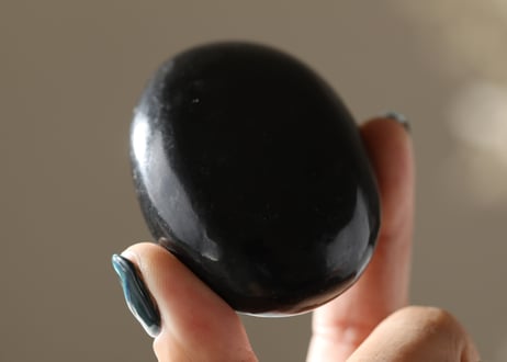 【静かに癒す】ブラックトルマリン 握り石