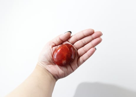 【体をあたためて】カーネリアン 握り石