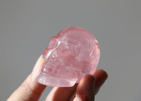 技封入❣️【エイリアンと出会う】ブラジル産 虹入り スターローズクォーツ スカル ※イベントクーポン使用不可