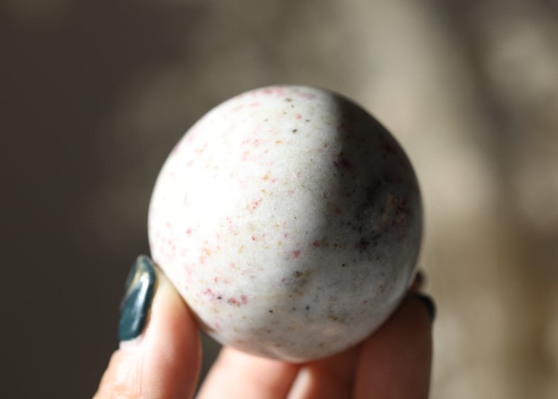 レア　高品質　シナバーインクォーツ　スフィア 柔軟性】シナバーインクォーツ スフィア | Y.S.Y24