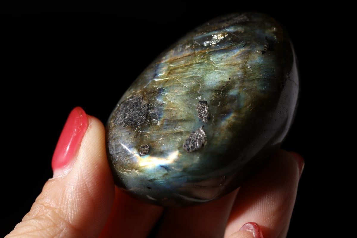 宇宙図書館】ラブラドライト 握り石 | Y.S.Y24