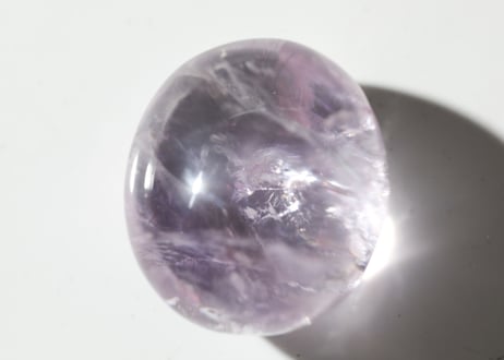 【小さな宇宙】ハイクオリティ 虹入りアメジスト タンブル
