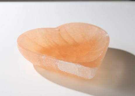 葉月ゆうによる技封入❣️【お金の器を広げる】オレンジセレナイト ハートの器 ※イベントクーポン使用不可