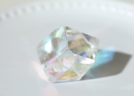 【喜びのなかで生きる】ハイクオリティ エンジェルオーラ クリアクォーツ フリーフォーム