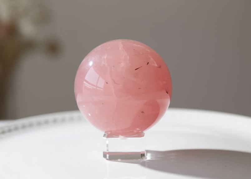 ハートをあたためる】濃いローズクォーツ スフィア | Y.S.Y24
