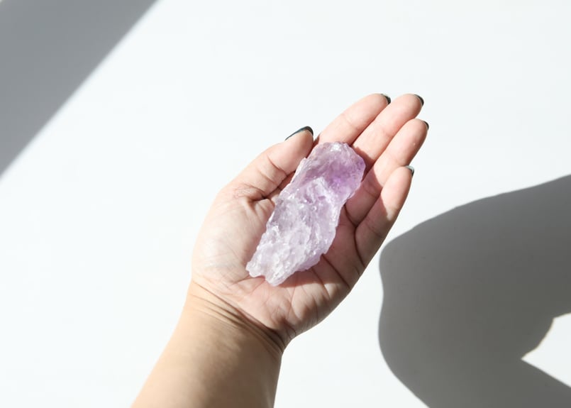 希少　虹入り！アメジスト　ダガーポイント　ポイント　原石　恋愛＊守護 希少 虹入り！アメジスト ダガーポイント ポイント 原石 恋愛＊守護