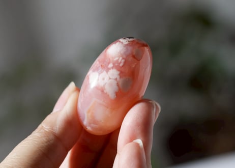 【心を包むピンク】チェリーブロッサムアゲート リンガム
