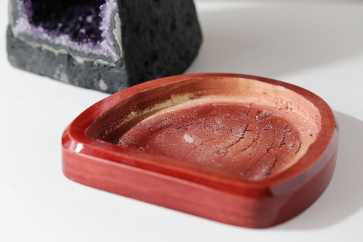 君の居場所】アメジストドーム 台座付き | Y.S.Y24