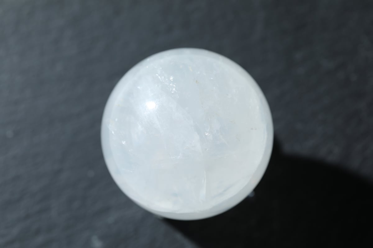 専用すごい虹！ジラソルクォーツ　スフィア　めちゃくちゃ可愛い　デカ　高品質 天使とヒーリングする】ジラソルクォーツ スフィア | Y.S.Y24