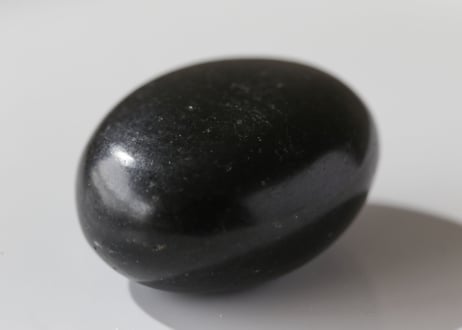 【やっと会えたね】ブラックトルマリン 握り石