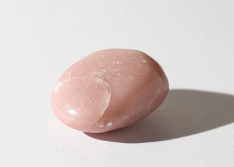 【キューピッドが宿る】ピンクオパール タンブル