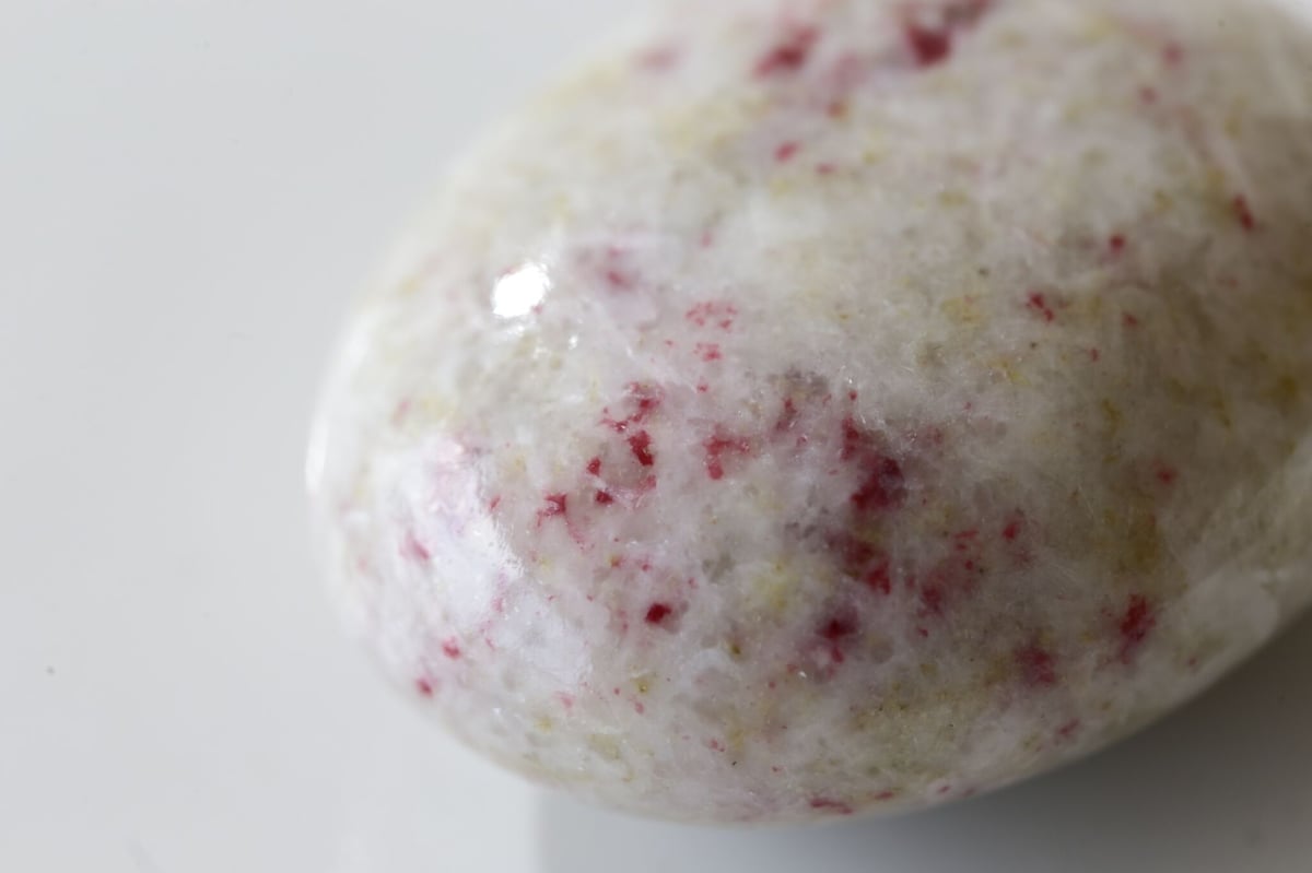 入手困難 稀少なシナバー・イン・ドロマイト 天然石・パワーストーンの東昇 - シナバーインクォーツ（辰砂）｜Yahoo