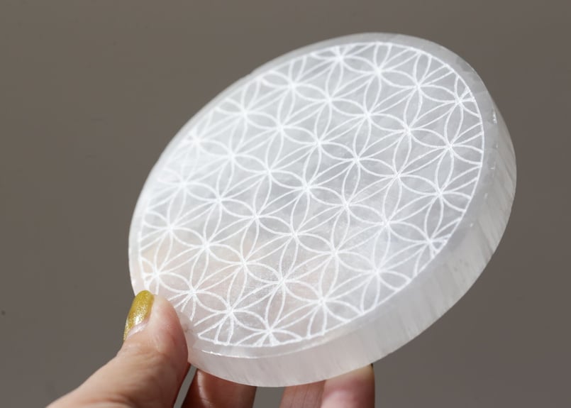 フラワーオブライフ セレナイトプレート(10cm) | Y.S.Y24