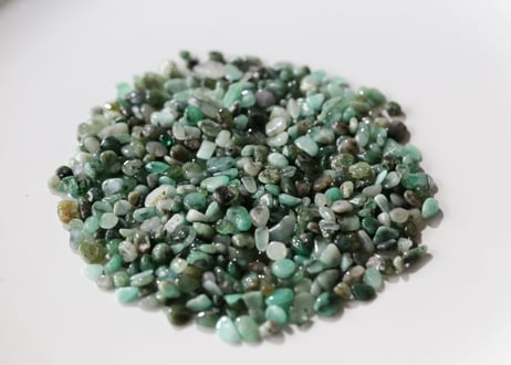 エメラルド さざれ (40g)