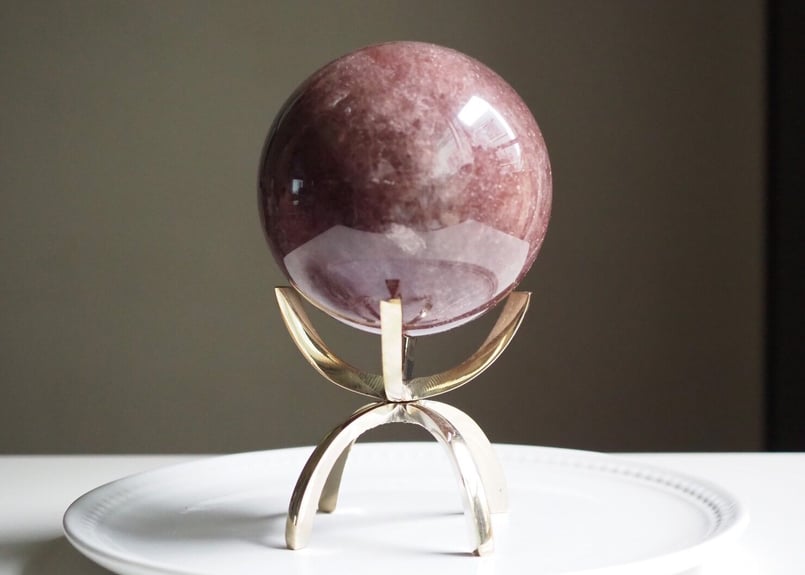 惑星】ストロベリークォーツ スフィア 金の台座付き | Y.S.Y24