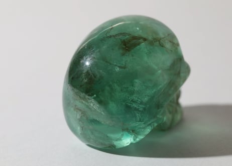 【覚醒の記憶】ハイクオリティ 虹入り グリーンフローライト スカル