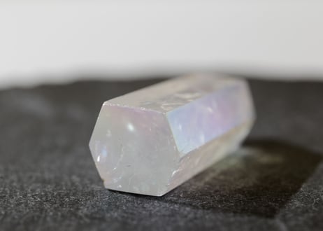 【神秘のヴェール】エンジェルオーラ クリアクォーツ ポイント