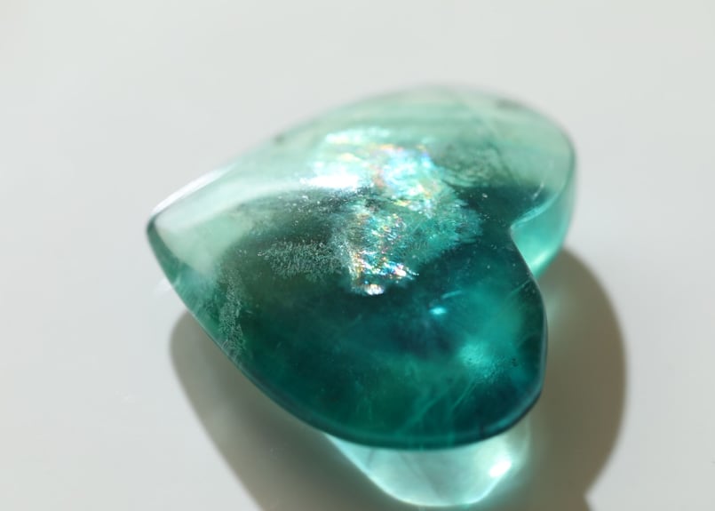 Hawaii】虹入りフローライト ハート | Y.S.Y24