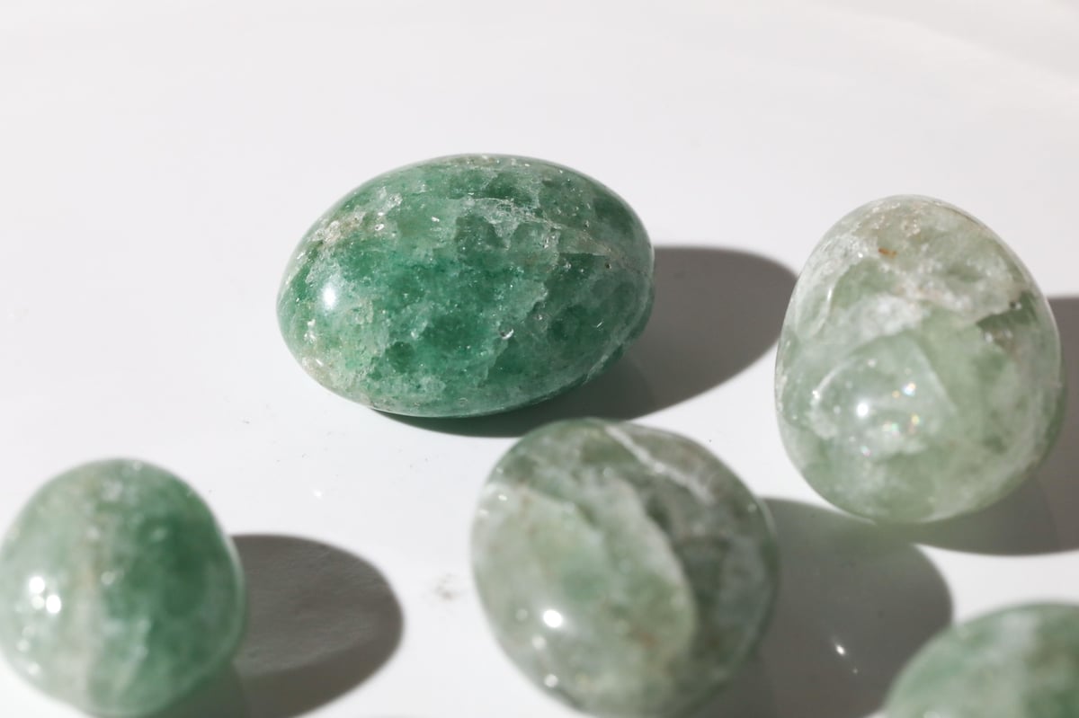 天然石】ストロベリークォーツ フリーフォーム 天然石】ストロベリー