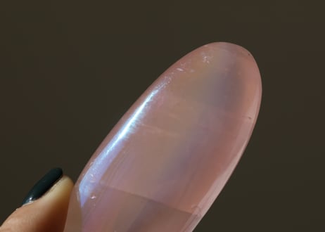 【愛のしずく】エンジェルオーラ ローズクォーツ タンブル