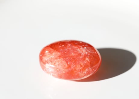【楽しく元気に】虹入り ヘマタイトインクォーツ タンブル