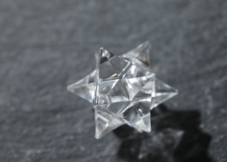 【ascension】ラクタの箱入り ガネッシュヒマール産 水晶 アステロイド