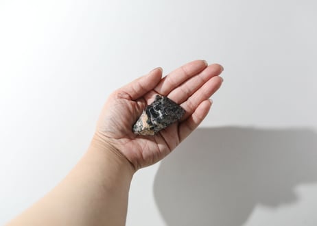 【瞑想的に生きる】中国 山東省産 モリオン