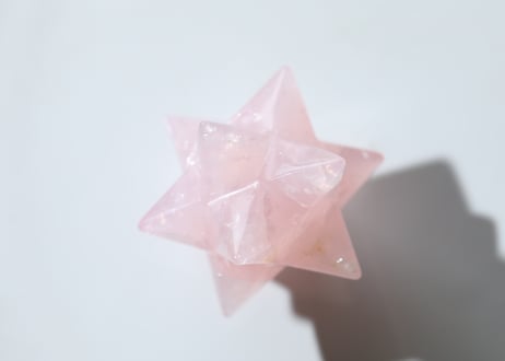 【カルマ解放のシッティ入り】ローズクォーツ アステロイド