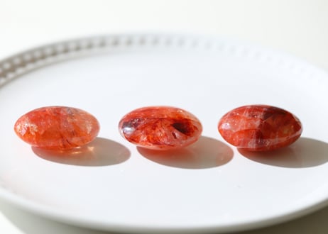 【勇気を後押しする】ヘマタイトインクォーツ タンブル（3個セット）