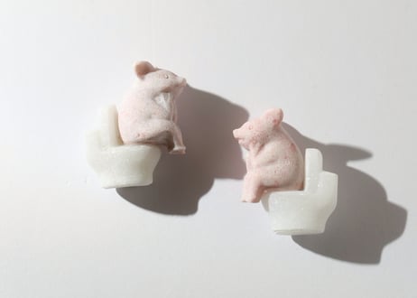 【親愛】ピンクオパールの考えるぶたとホワイト翡翠のトイレ（1個）