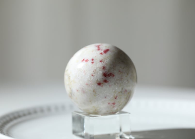 レア　高品質　シナバーインクォーツ　スフィア 柔軟性】シナバーインクォーツ スフィア | Y.S.Y24