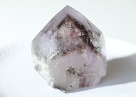 【悠久の時と共に】虹入り トリコロール水晶 スーパーファントム