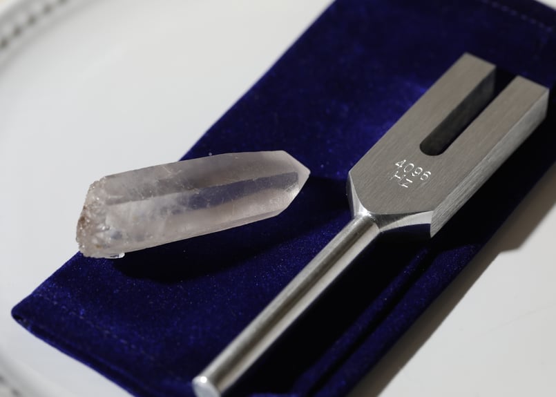 チャクラを整える】クリスタルチューナー＆クリアクォーツ | Y.S.Y24