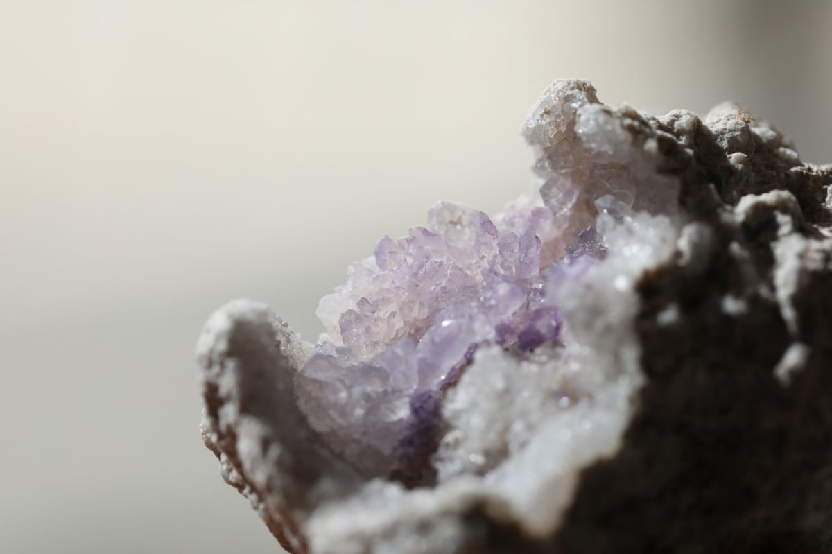 妖精の家】スピリットフラワークォーツ ジオード | Y.S.Y24