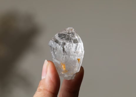 【カルマ解放のシッティ入り】ガネッシュヒマール産 水晶