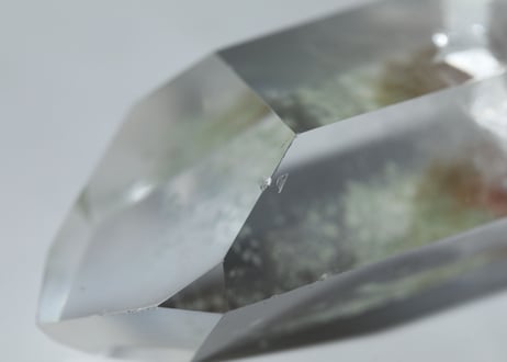 【調和のエナジー】虹入り クォーツインクォーツ with ガーデン