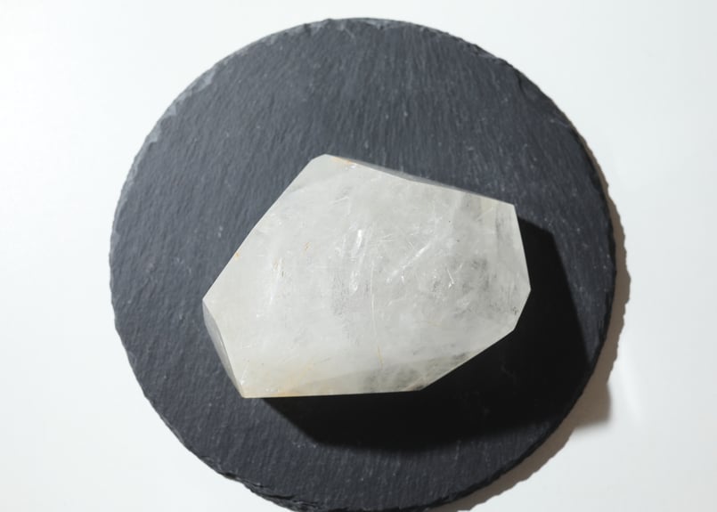 フリーフォーム（ホワイトルチルスモーキークォーツ56） フリー